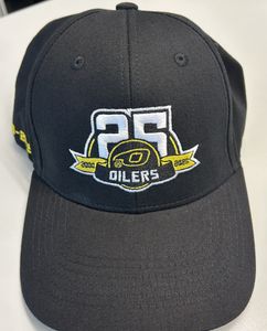 Hovedbilde Curved caps med 25-&aring;rs jubileumslogo